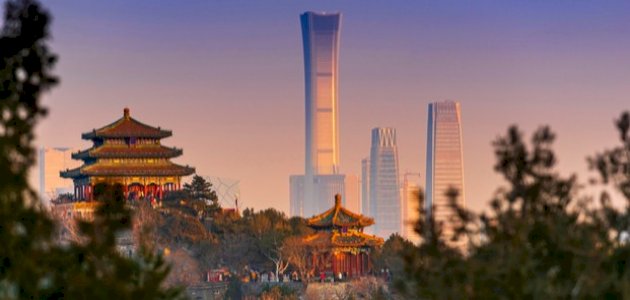 العصر الحديث: تحليل شامل للجذور والتطورات