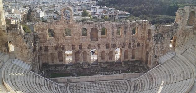 Retinol Revolution: Unlock Your Golden Age Glow in 2026