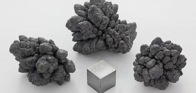 الكشف عن أسرار القلويات الترابية: لماذا تحمل المجموعة الثانية هذا الاسم؟