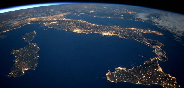 سيروم الريتينول الذكي: بشرة مشدودة ومشرقة في 2026