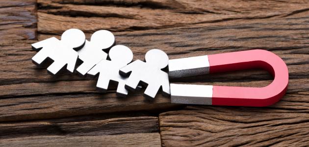 المغناطيس الطبيعي والصناعي: الفروق والاستخدامات وأهم الخصائص