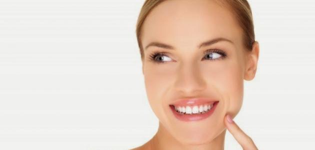 تبييض الأسنان في وقت قياسي: هل هو حلم أم حقيقة؟ نظرة إلى 2026
