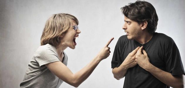 كيف تتعامل مع شخص يستفزك: استراتيجيات للسيطرة على الموقف وتحقيق السلام الداخلي