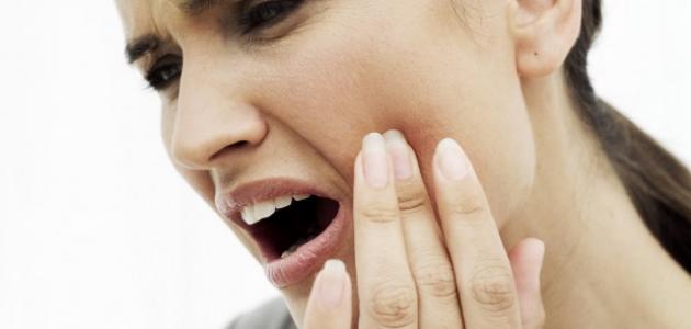 إزالة عصب الأسنان: كل ما تحتاج معرفته