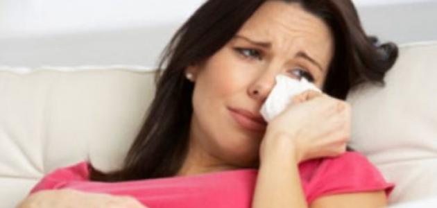 تأثير البكاء على الحامل في الأشهر الأولى: دراسة شاملة