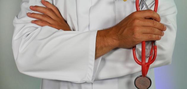 احتباس الماء بالجسم: الأعراض والأسباب وطرق التخفيف