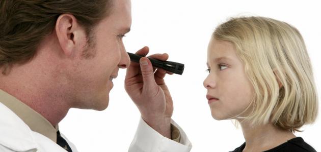 كل ما تحتاج معرفته عن ذبابة العين وأسبابها وعلاجها