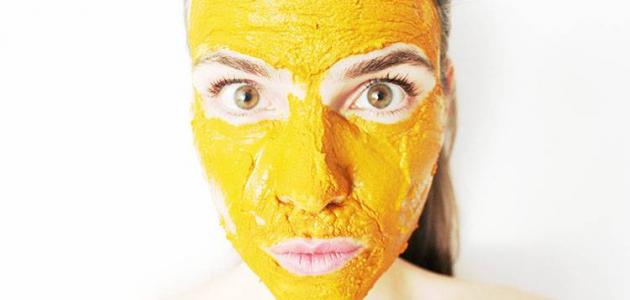 فوائد الكركم للبشرة وطرق استخدامه