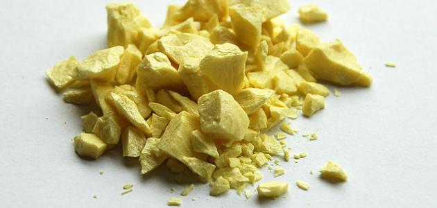 فوائد الكبريت الأصفر للبشرة وصحة الجلد