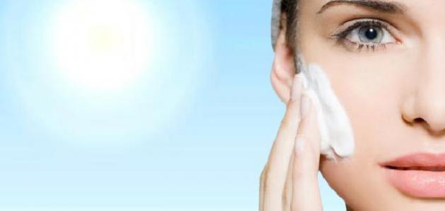 طرق فعالة لحماية البشرة من أشعة الشمس
